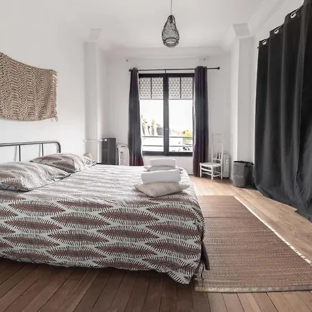 Le Paris - Centre Апартаменты *