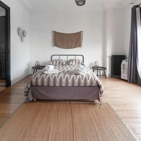 Le Paris - 57b Rue De Paris - *