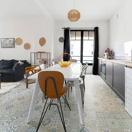 Le Paris - Centre Apartment