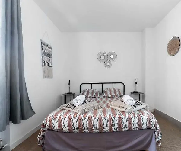 Апартаменты Le Paris - Centre Виши